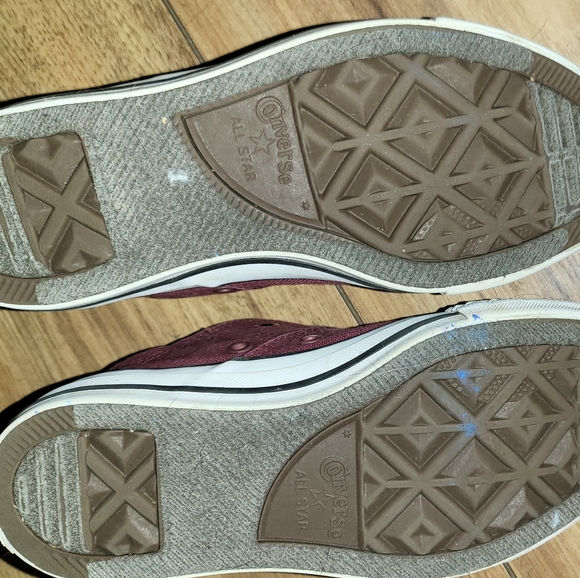 Converse women's size 5 - Picture 2 of 3